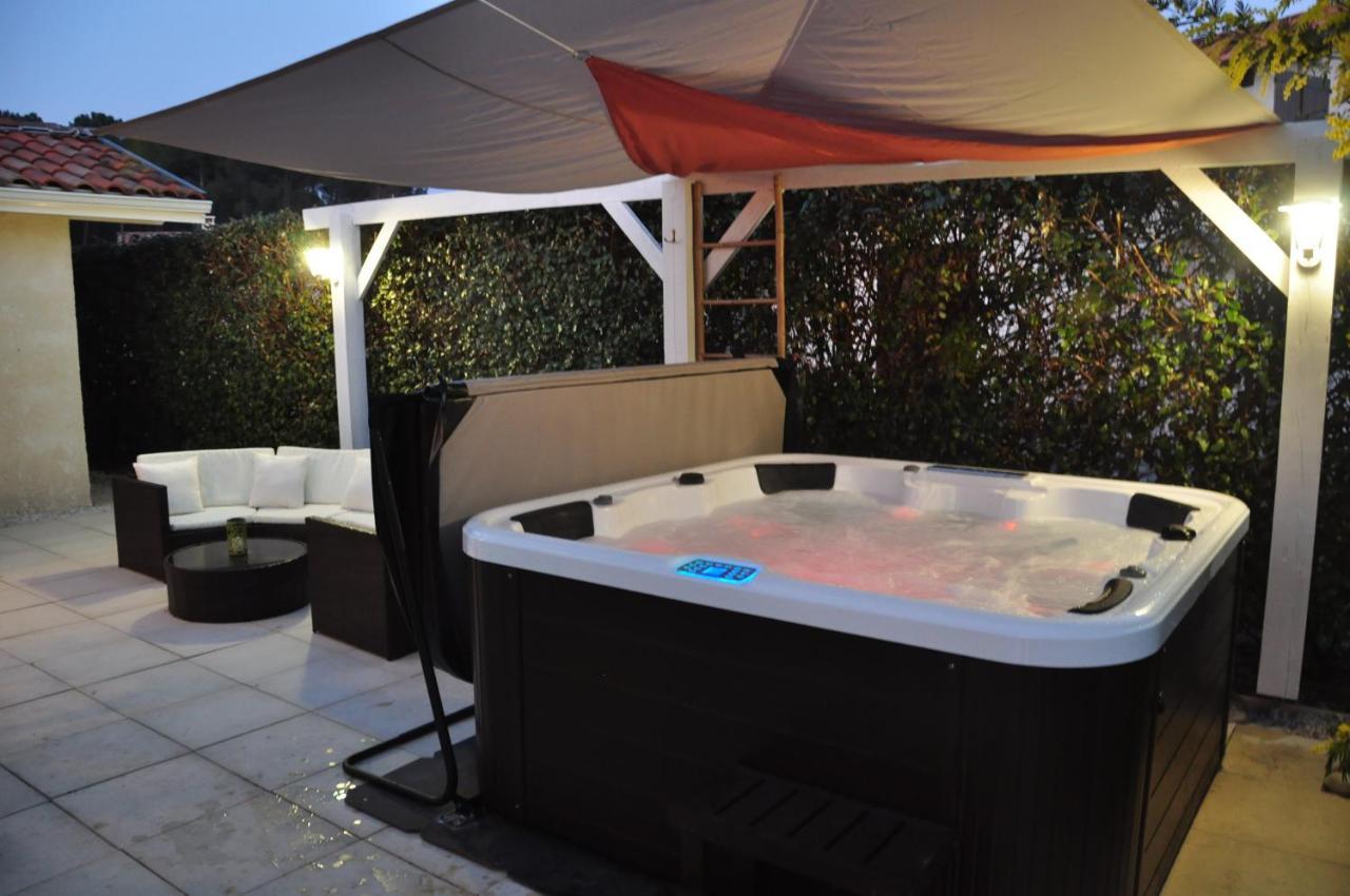 Maison Avec Piscine, Jaccuzi, Hammam A 800 M Du Lac Gastes 외부 사진
